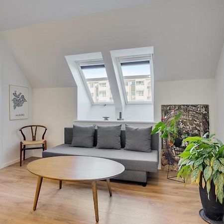 Bath Tub Penthouse In The City آلبورغ المظهر الخارجي الصورة